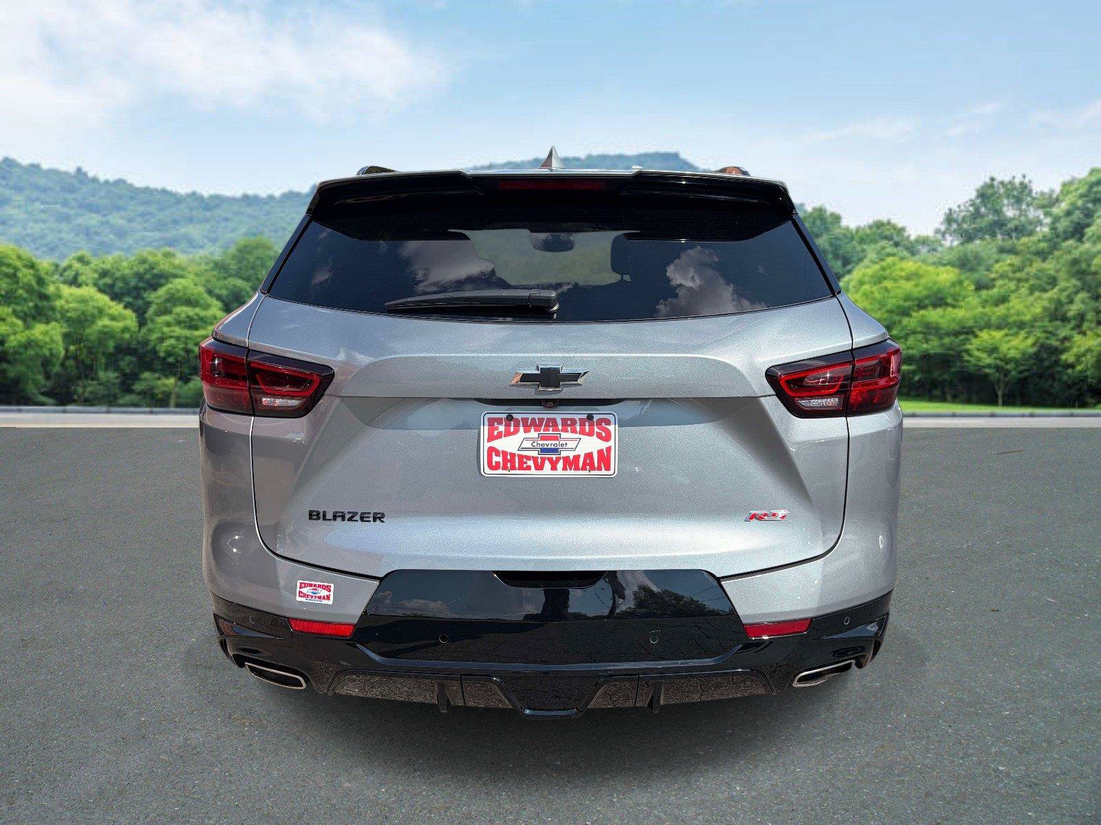 Used 2025 Chevrolet Blazer RS FWD image 23