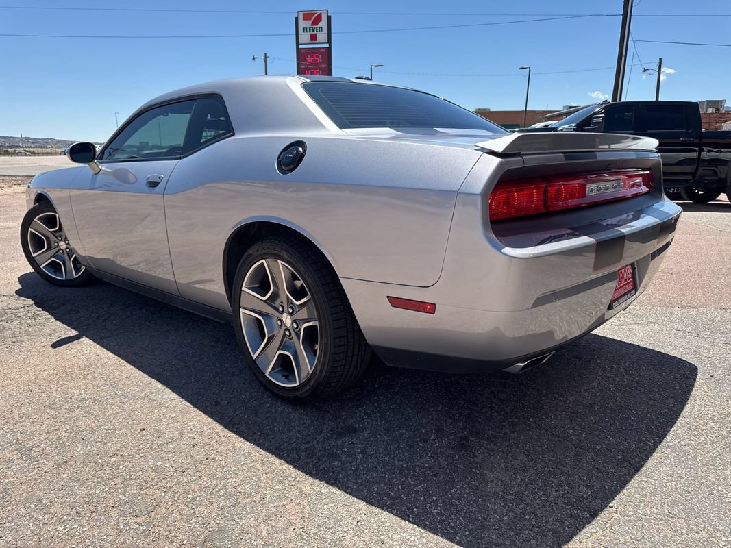 Used 2014 Dodge Challenger R/T Plus RWD image 18