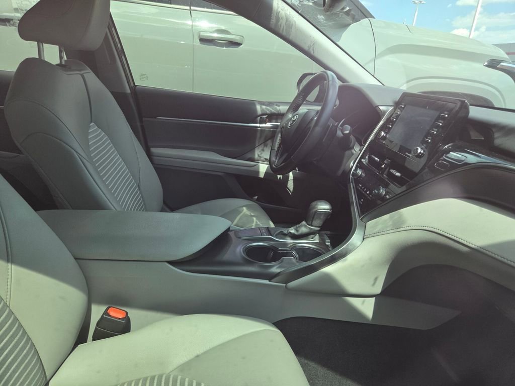 Used 2024 Toyota Camry SE w/ Convenience Package FWD image 8