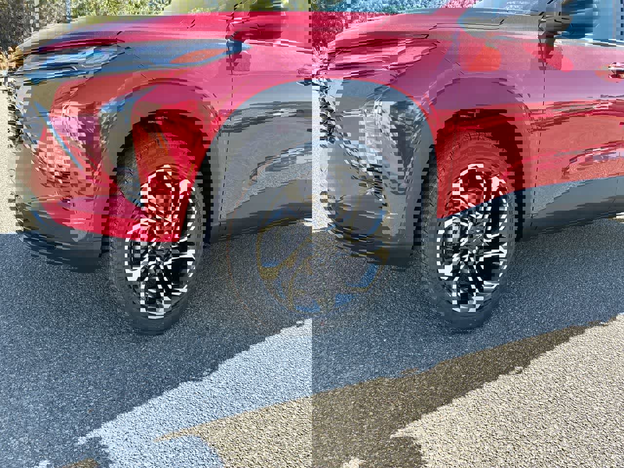 New 2026 Chevrolet Trax RS w/ Driver Confidence Package image 31