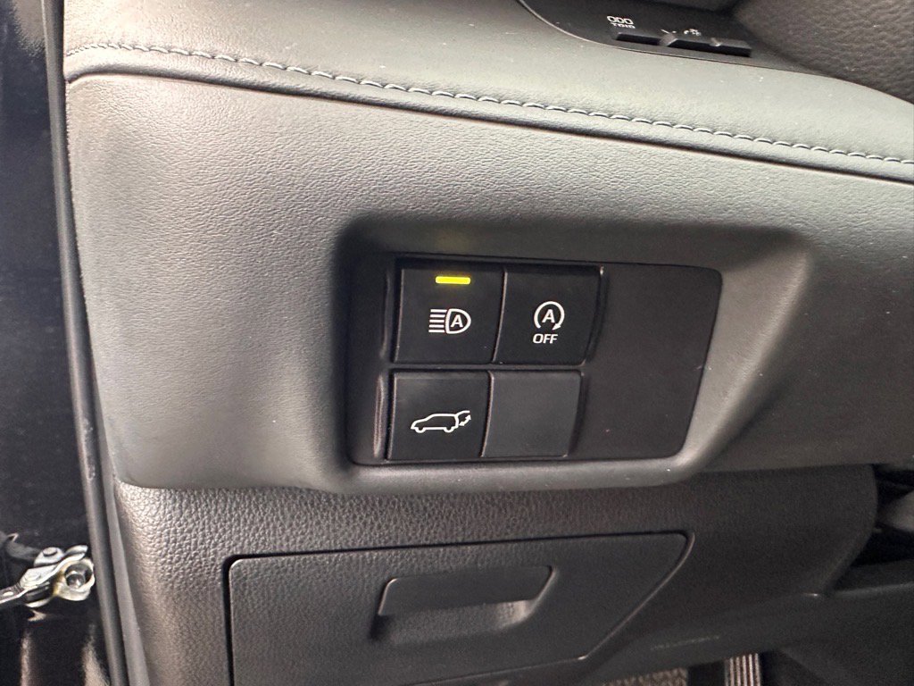 Used 2024 Toyota Highlander XLE image 19