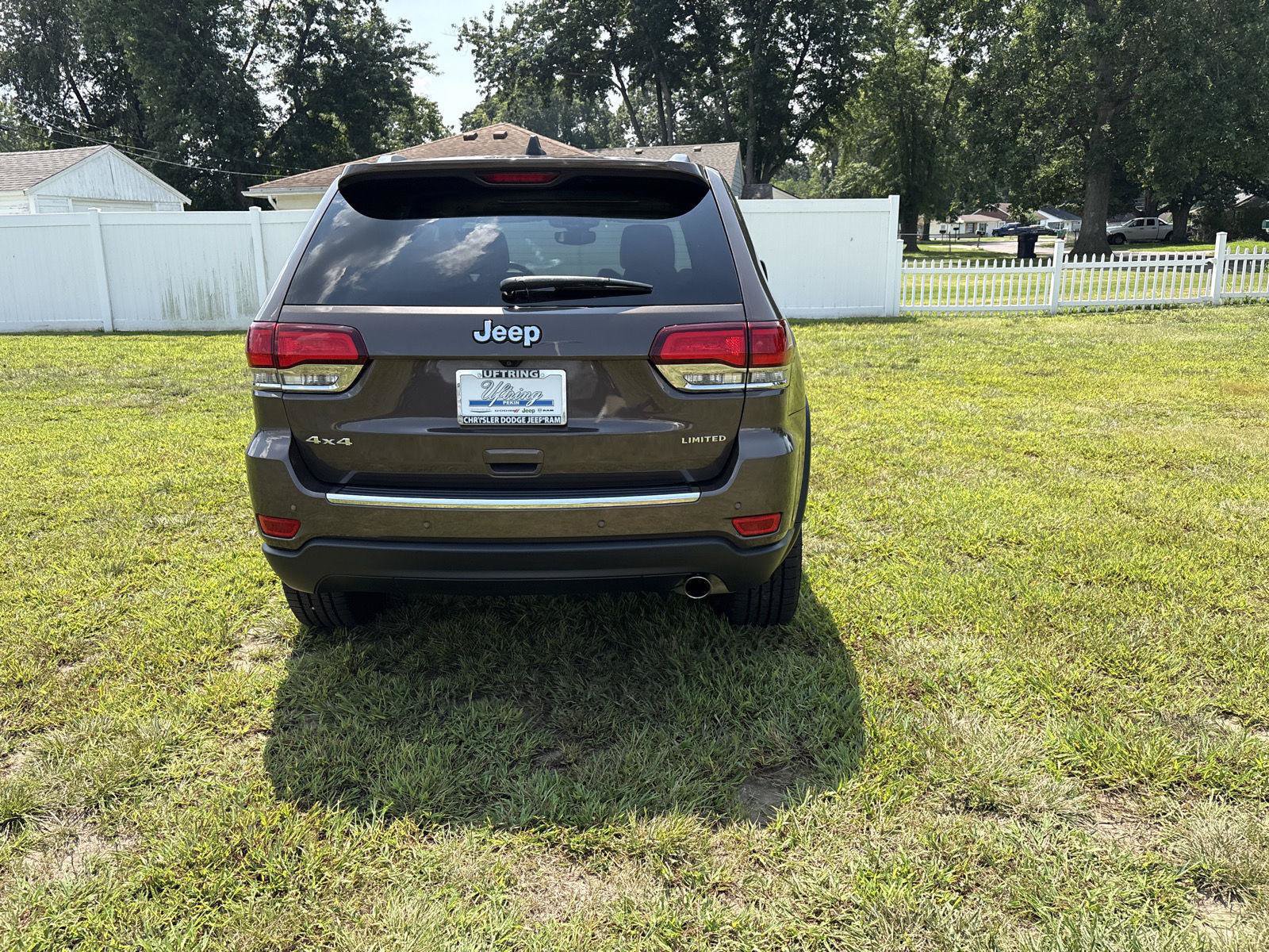 Used 2021 Jeep Grand Cherokee Limited AWD/4WD image 6