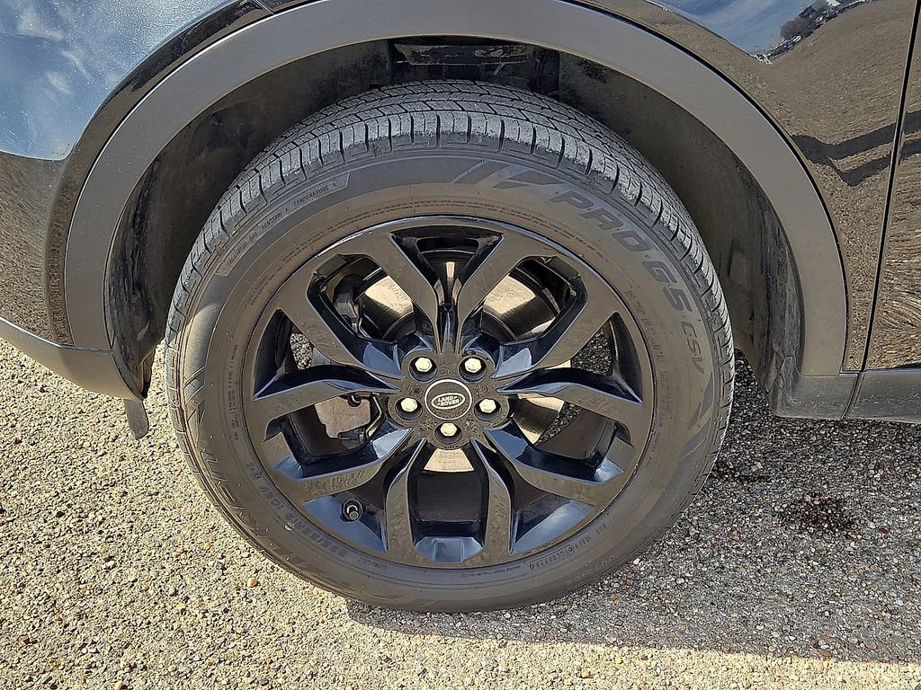 Used 2017 Land Rover Discovery Sport HSE Luxury image 10