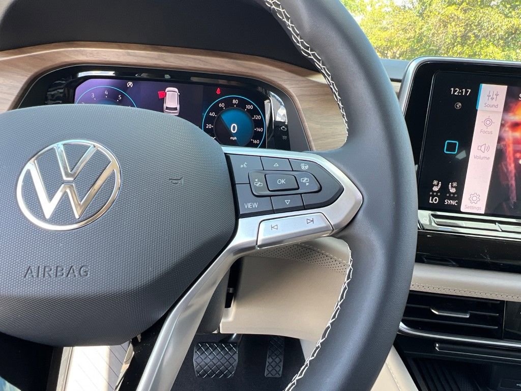 New 2026 Volkswagen Atlas SE image 28