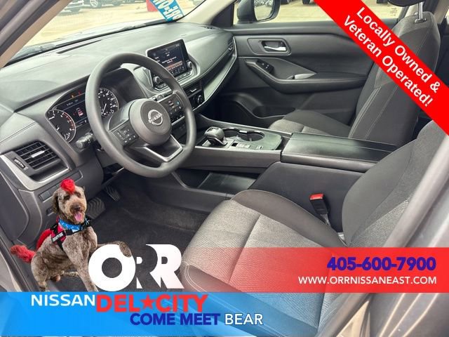 Used 2024 Nissan Rogue SV FWD image 13