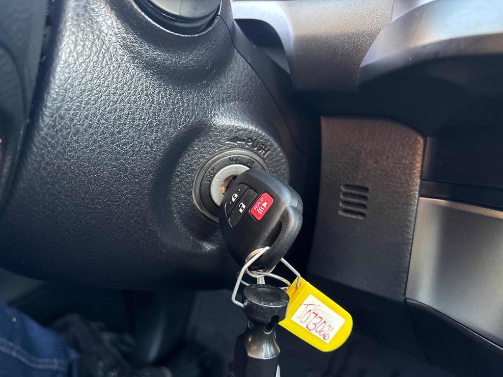 Used 2023 Toyota Tacoma SR w/ SR Convenience Package image 23