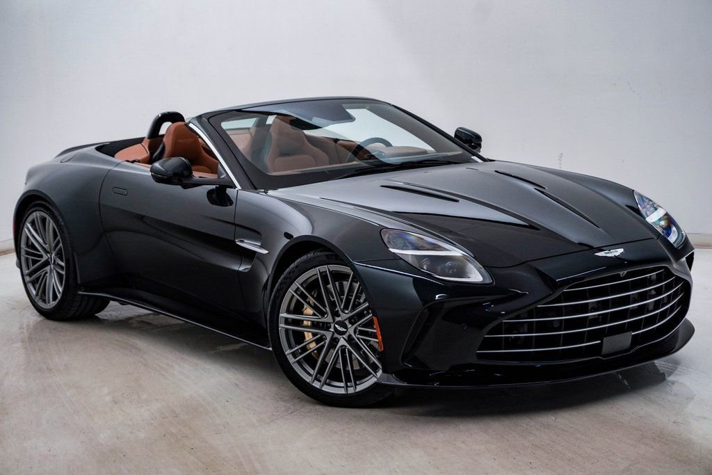 New 2026 Aston Martin V8 Vantage Roadster image 3
