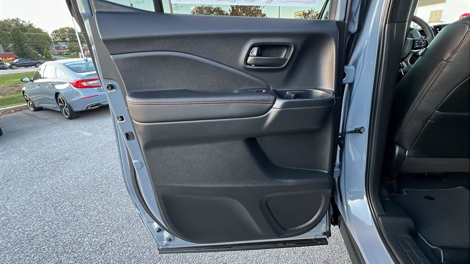 New 2026 Honda Ridgeline Black Edition image 19