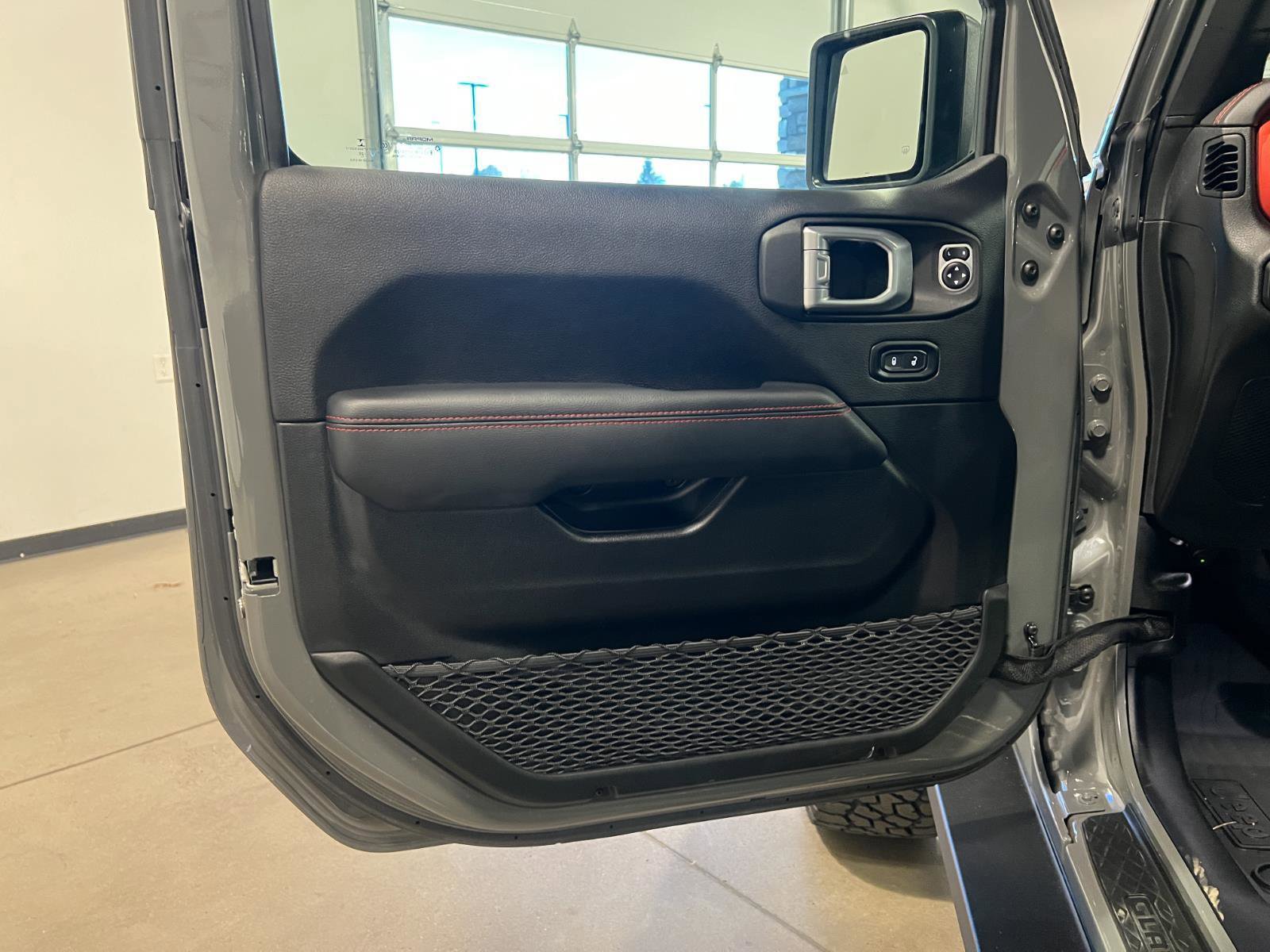 Used 2020 Jeep Gladiator Rubicon image 23