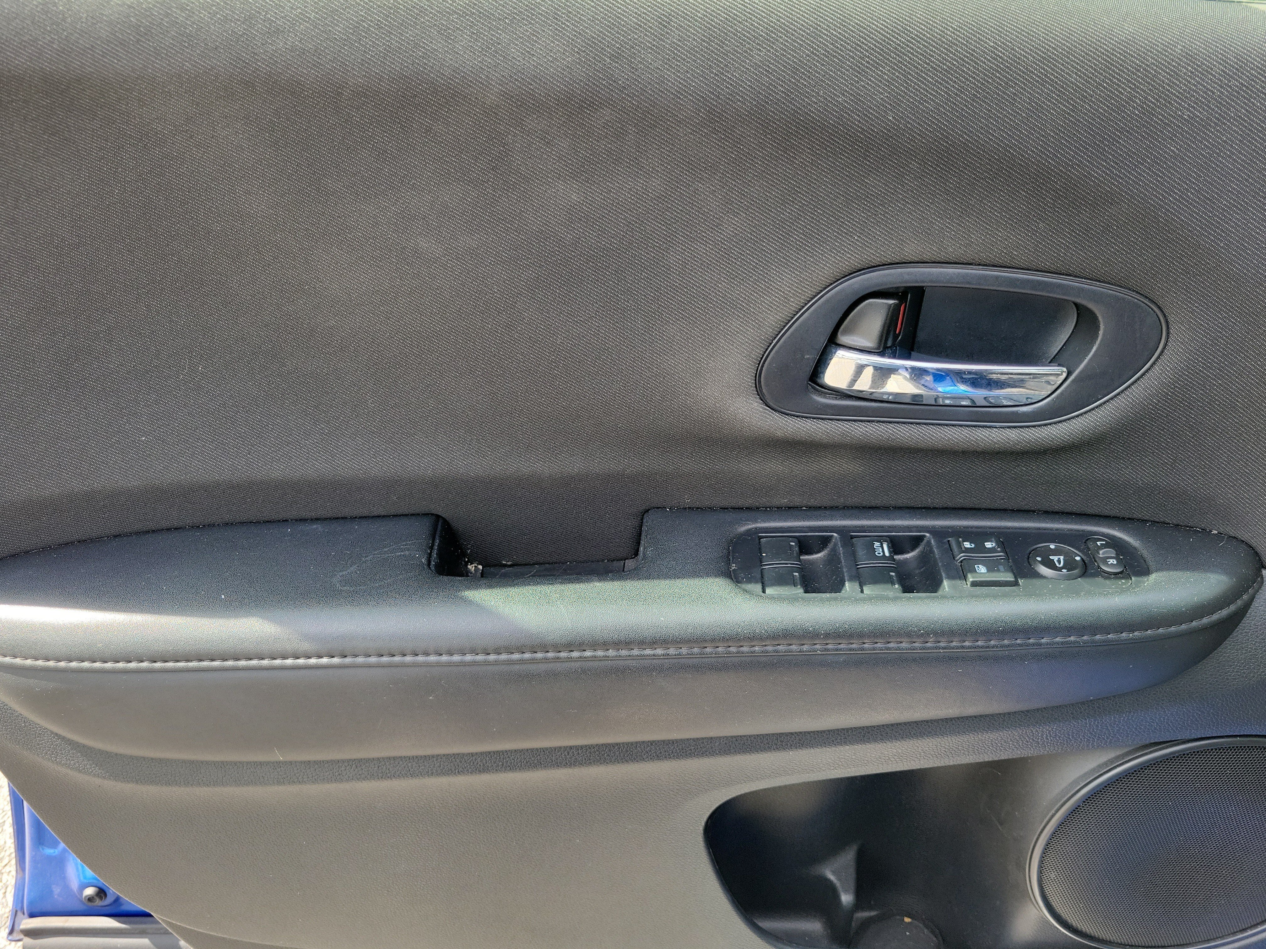Certified 2020 Honda HR-V Sport image 17