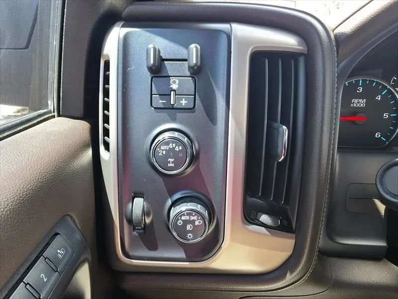 Used 2018 GMC Sierra 1500 Denali AWD/4WD image 29