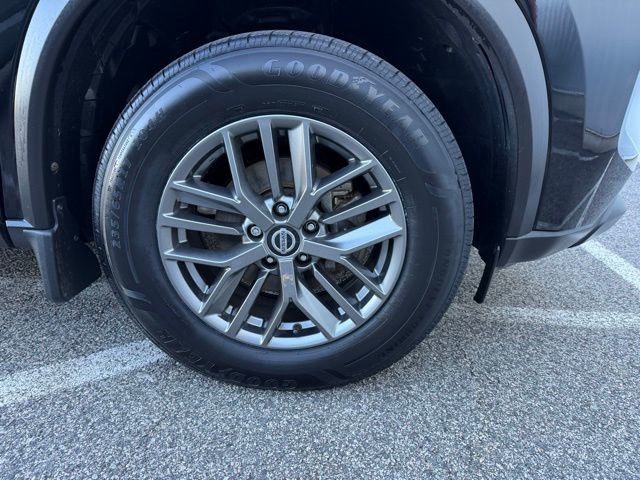 Used 2021 Nissan Rogue S image 11