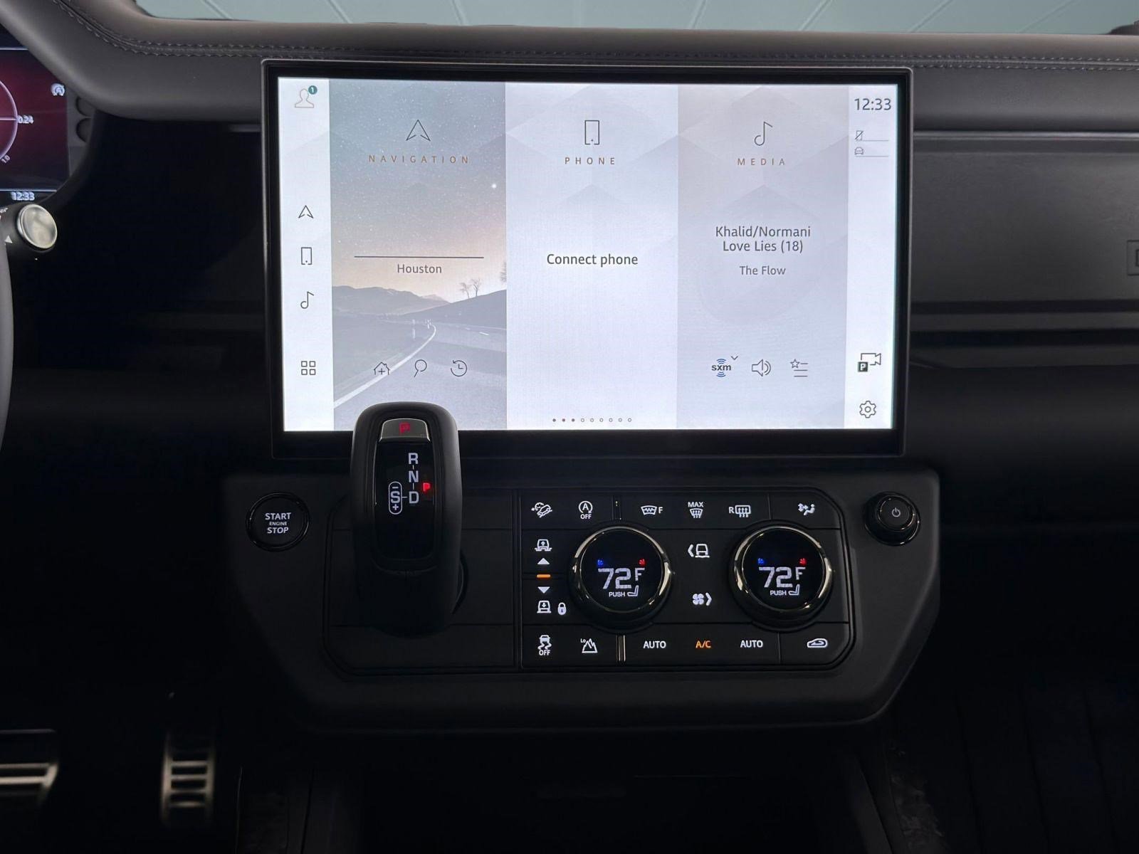 Used 2026 Land Rover Defender 110 OCTA image 21