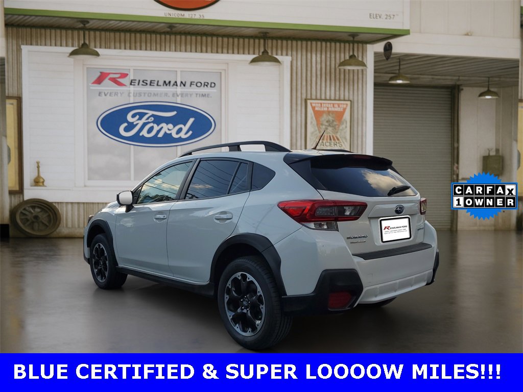 Used 2023 Subaru Crosstrek 2.0i image 3