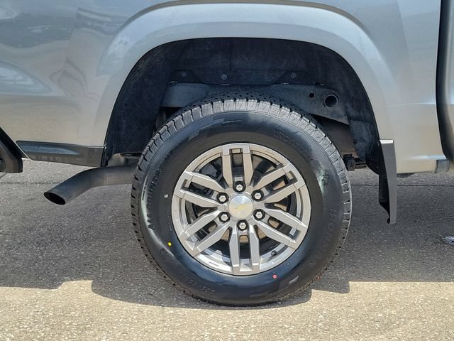 Used 2023 Chevrolet Colorado LT w/ LT Convenience Package RWD image 6