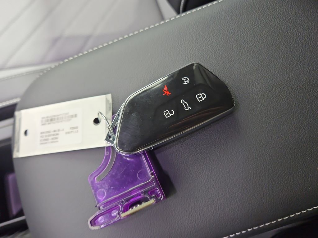 New 2026 Volkswagen Tiguan SE R-Line image 28