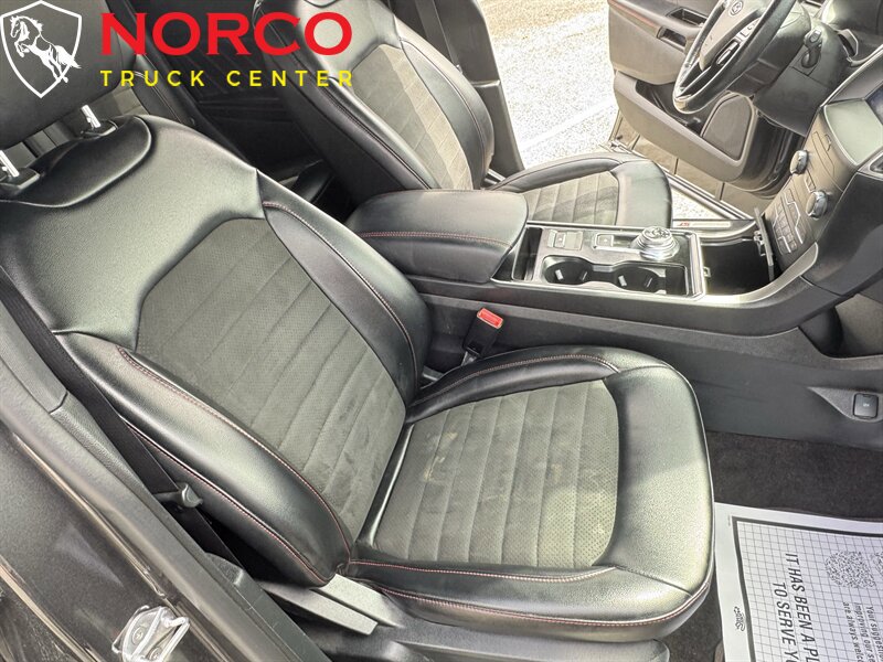 Used 2020 Ford Edge ST-Line FWD image 19