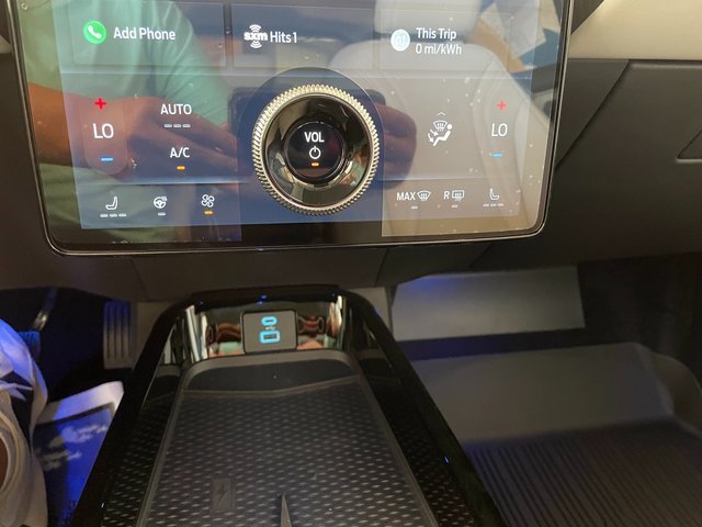 New 2023 Ford Mustang Mach-E Premium AWD/4WD image 14