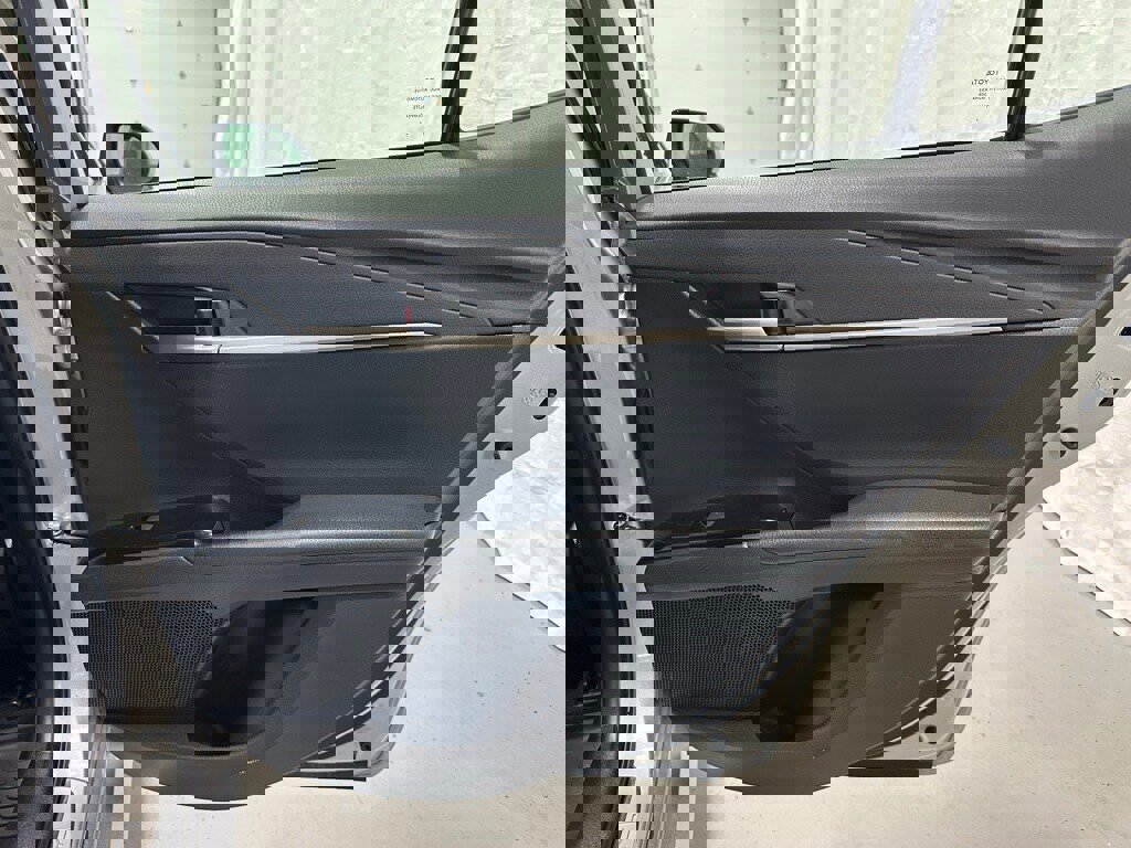 Used 2025 Toyota Camry LE image 50