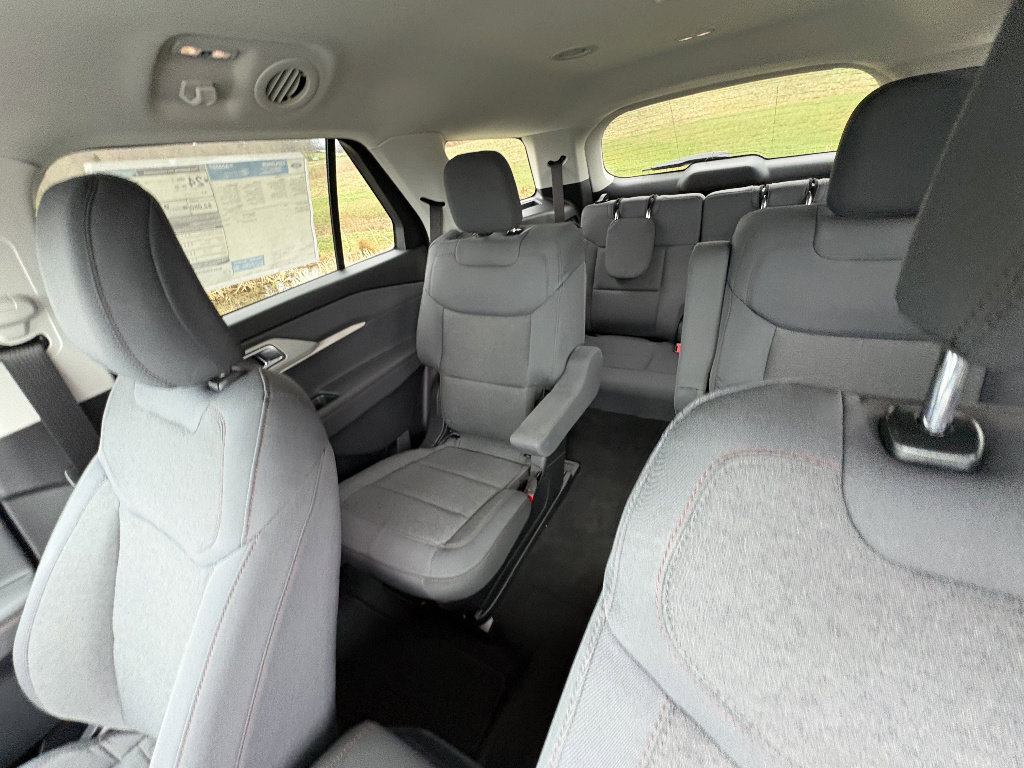 New 2026 Ford Explorer Active image 34
