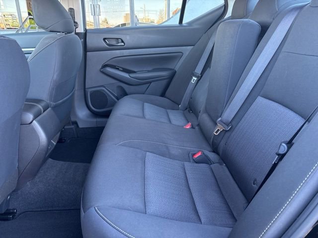 Used 2023 Nissan Altima 2.5 SV image 14