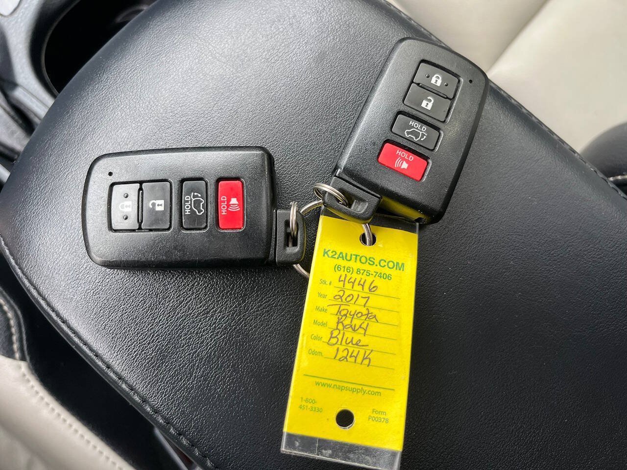 Used 2017 Toyota RAV4 Limited w/ Advanced Technology Package AWD/4WD image 14