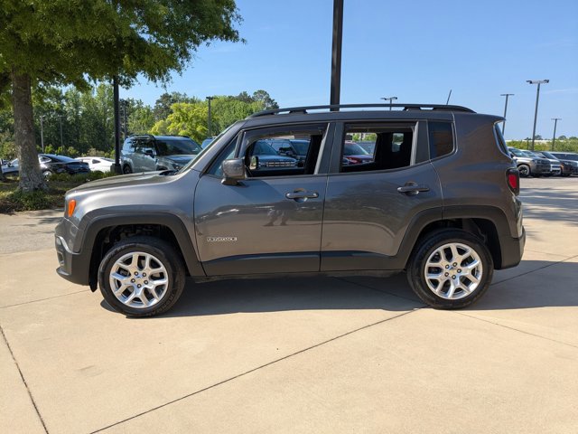 Used 2018 Jeep Renegade Latitude image 5