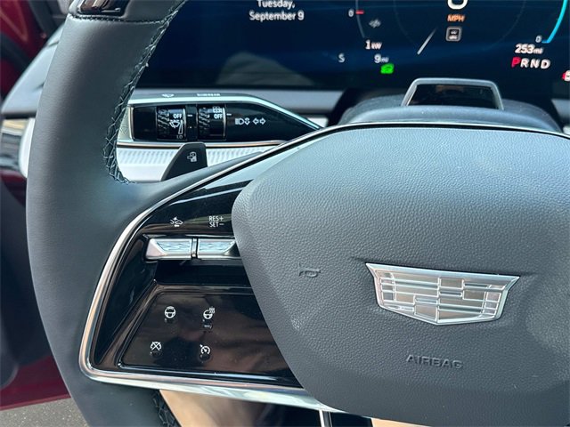 New 2025 Cadillac Optiq Sport 2 image 25