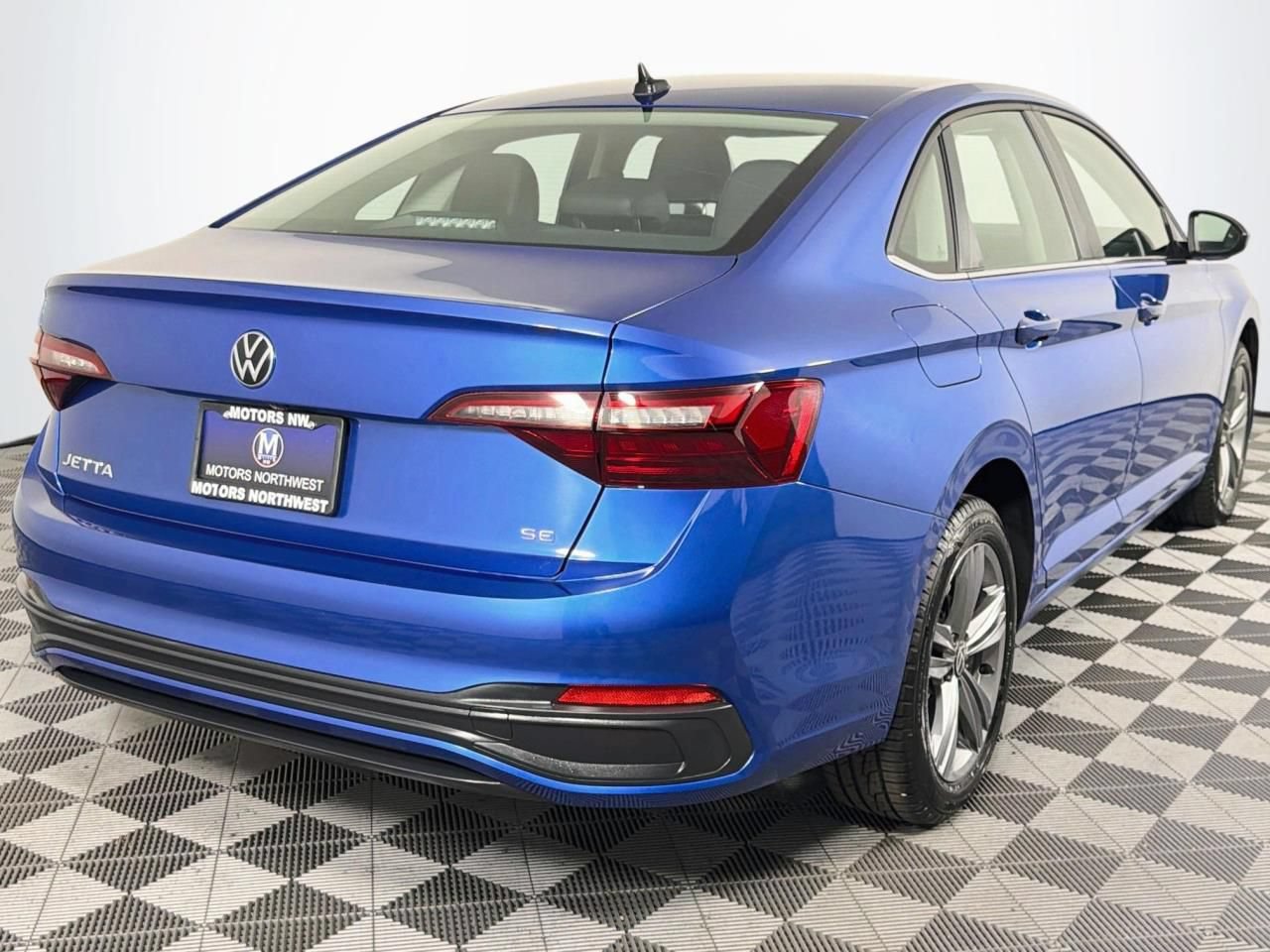 Used 2024 Volkswagen Jetta SE FWD image 26