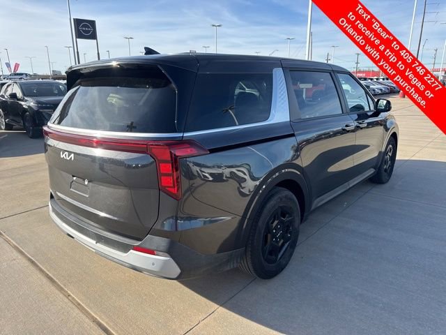 Used 2025 Kia Carnival image 5