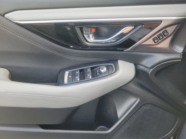 Used 2023 Subaru Outback Limited AWD/4WD image 17