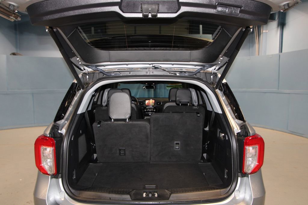Used 2022 Ford Explorer Limited w/ Equipment Group 301A image 43