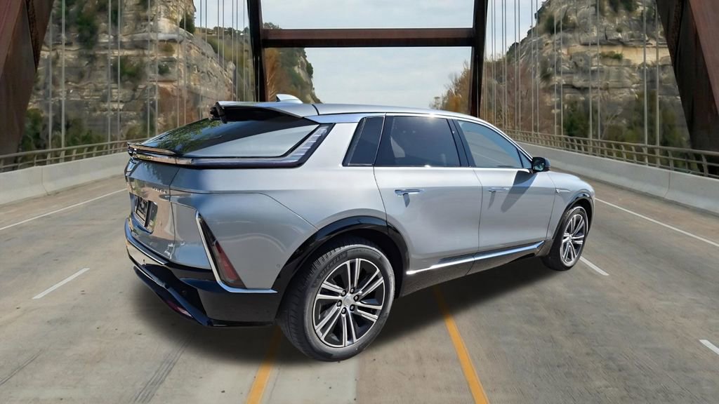 New 2026 Cadillac Lyriq Luxury image 9