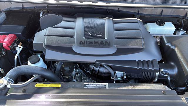 Used 2021 Nissan Titan PRO-4X w/ Pro-4x Convenience Package image 16