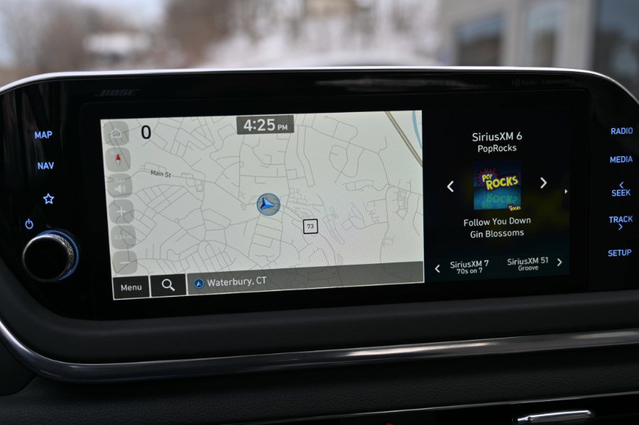 Used 2023 Hyundai Sonata Limited w/ Preferred Accessory Package image 2