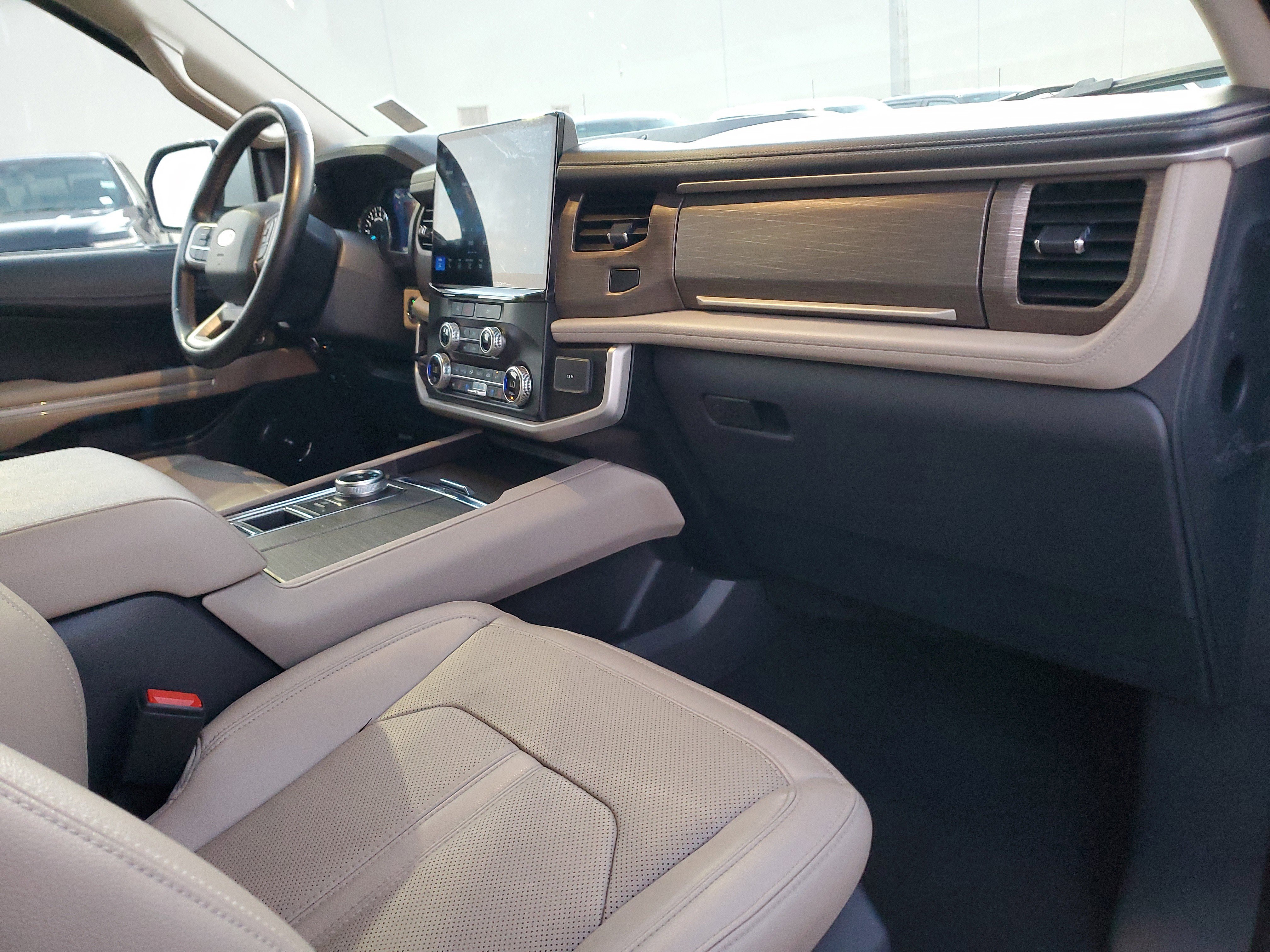 Certified 2024 Ford Expedition Max Limited image 22
