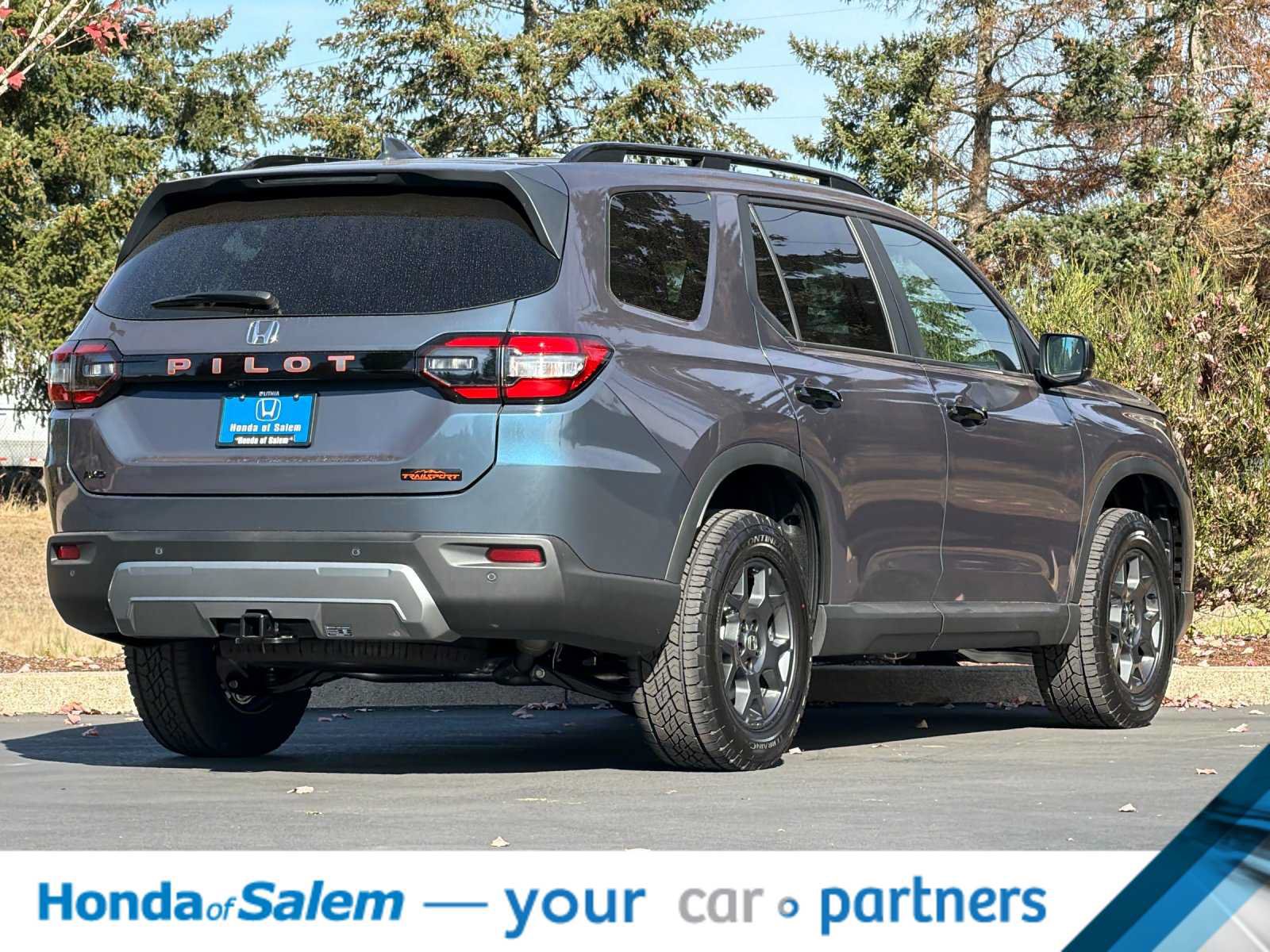 New 2026 Honda Pilot TrailSport image 2