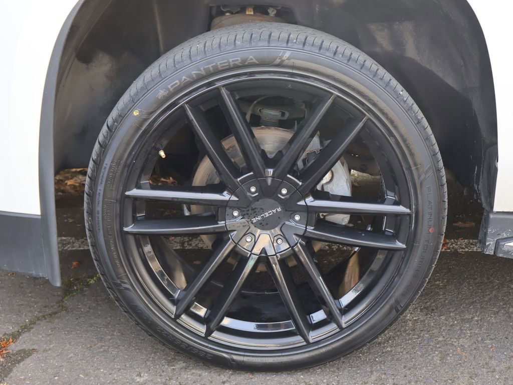 Used 2019 Cadillac Escalade 4WD w/ LPO, Radiant Package image 36