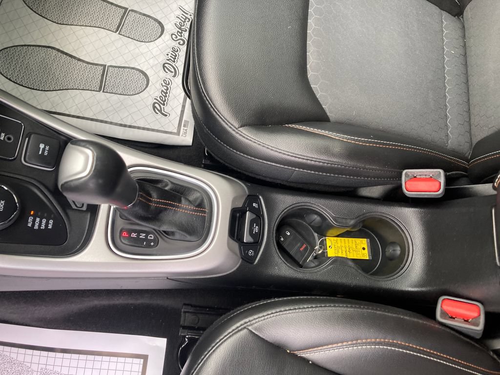 Used 2018 Jeep Compass Latitude AWD/4WD image 33