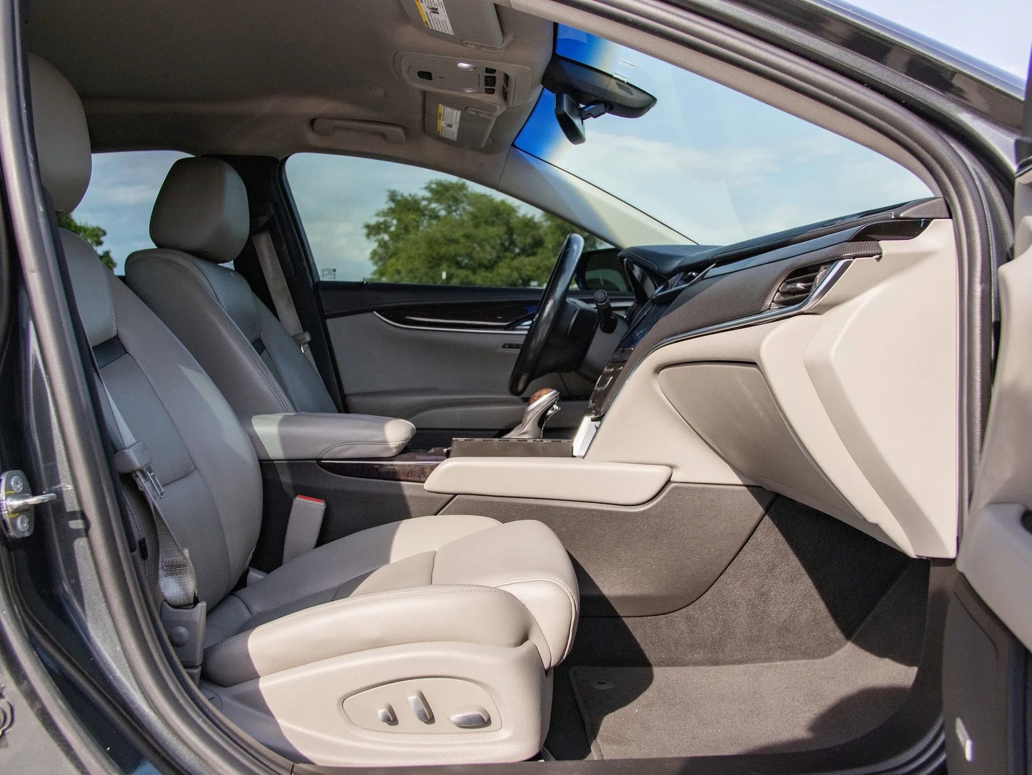 Used 2016 Cadillac XTS Luxury AWD/4WD image 21