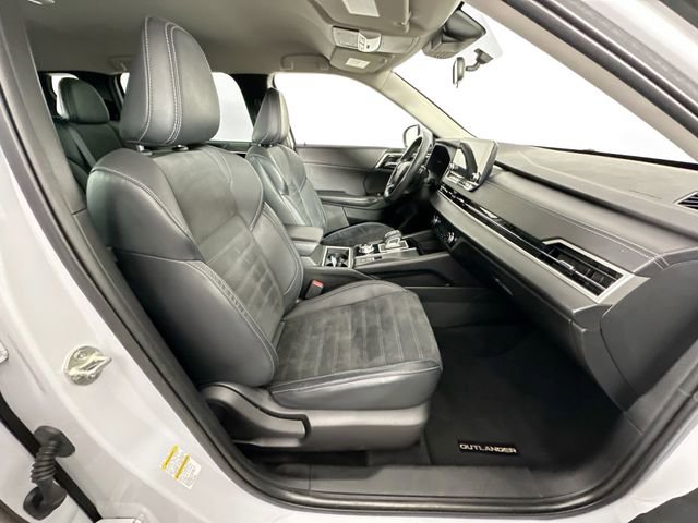 Used 2022 Mitsubishi Outlander SE image 27