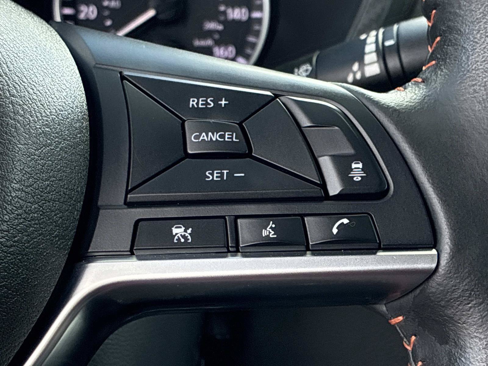 Used 2024 Nissan Sentra SR FWD image 26