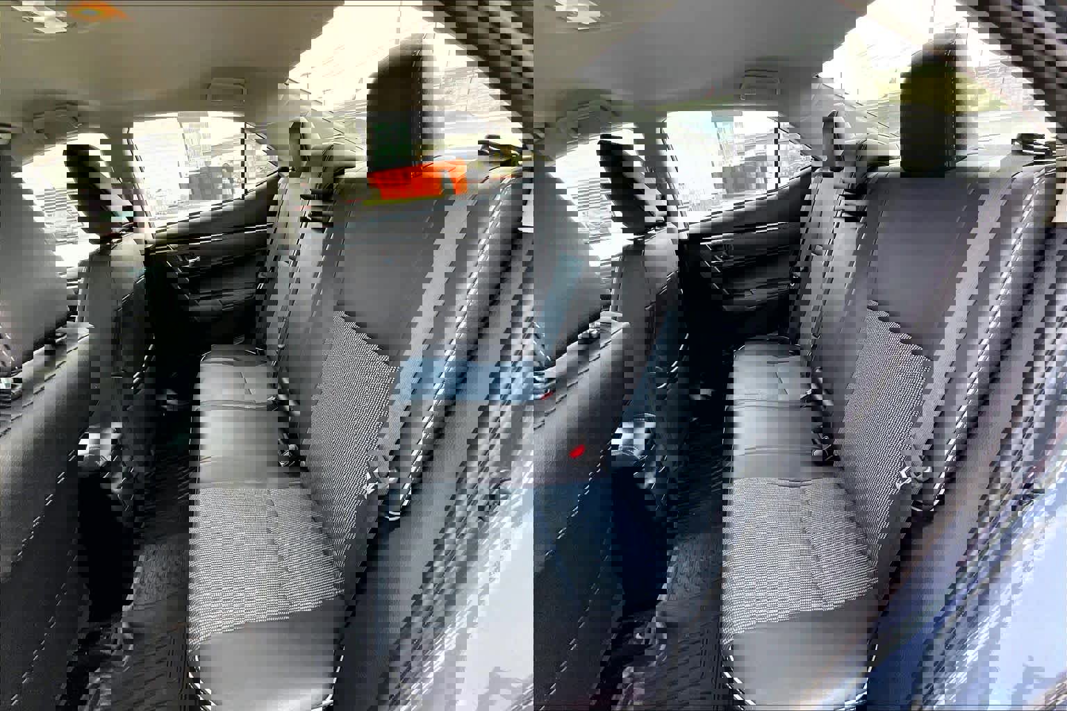 Used 2016 Toyota Corolla S image 19