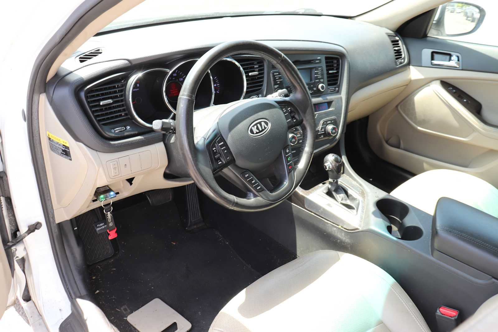 Used 2012 Kia Optima EX FWD image 10