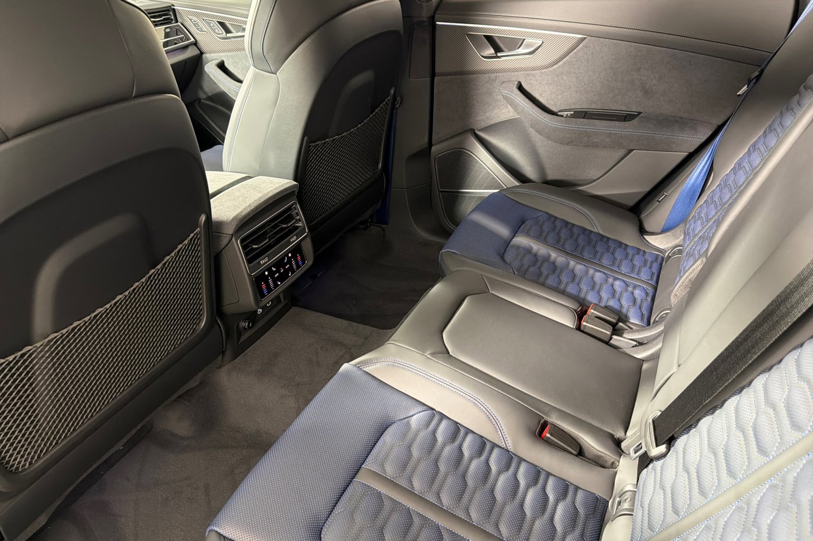 New 2026 Audi RS Q8 performance image 11