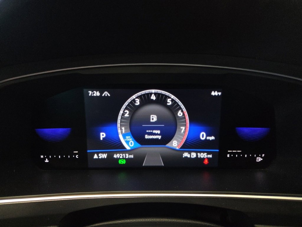 Used 2022 Volkswagen Tiguan SE R-Line image 23