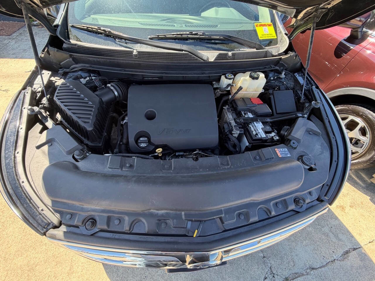 Used 2019 Buick Enclave Essence AWD/4WD image 8