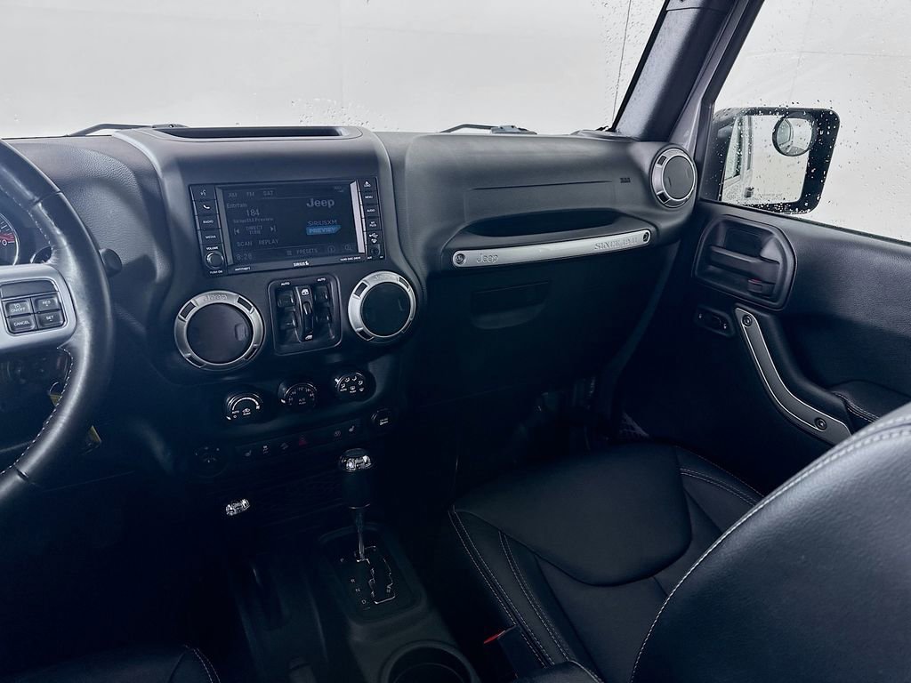 Used 2017 Jeep Wrangler Unlimited Rubicon image 21