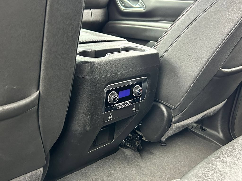 Used 2024 Chevrolet Suburban RST RWD image 36