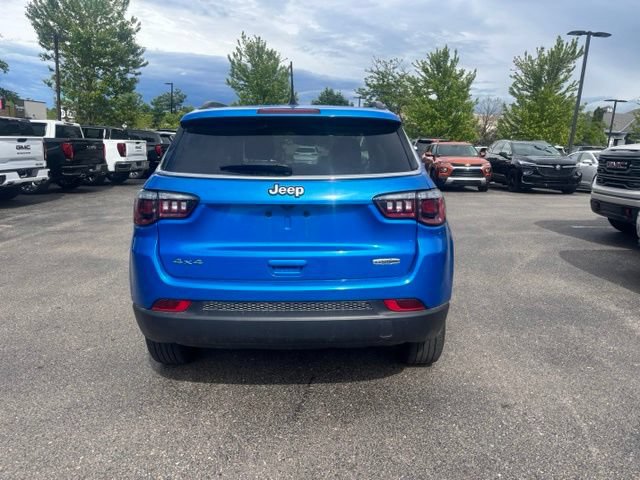 Used 2021 Jeep Compass Latitude w/ Convenience Group AWD/4WD image 7